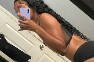 UPSCALE PETITE BOMBSHELL SERIOUS INQUIRES ONLY OUTCALLS AVAILABLE 24/7 - Image 1